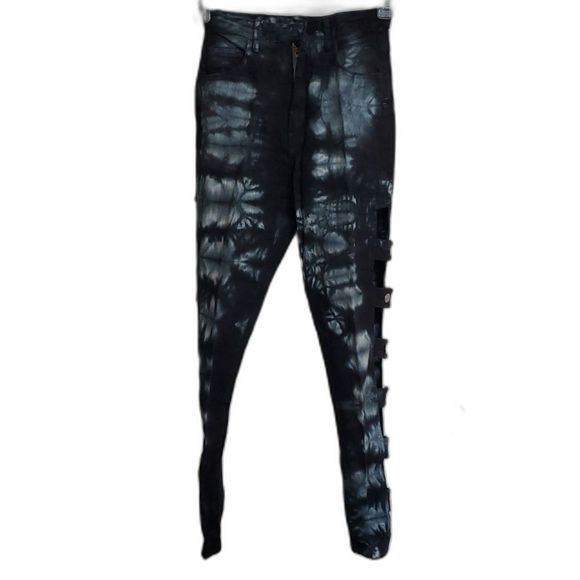 Denim - Traffic Jeans size 5/6. Black/white. Open leg.